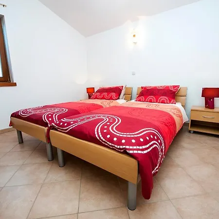 Holiday Mirna Feriehus Dračevac